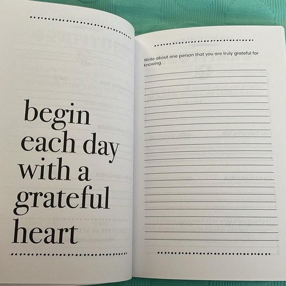 Good Days start with Gratitude Journal - Picture 5 of 6